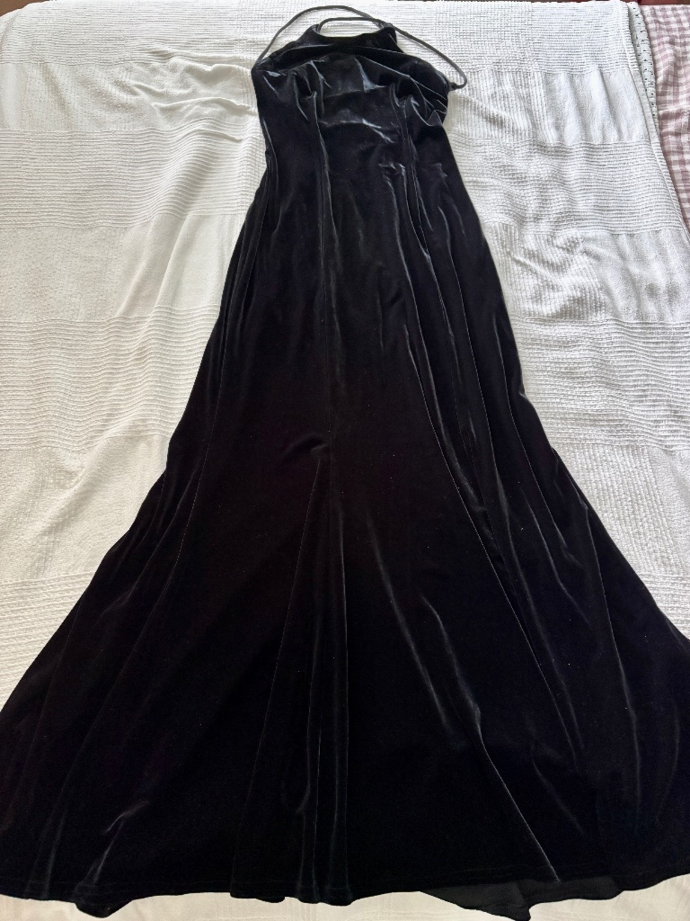 90s Vintage Black Stretch Velvet Evening Gown - M